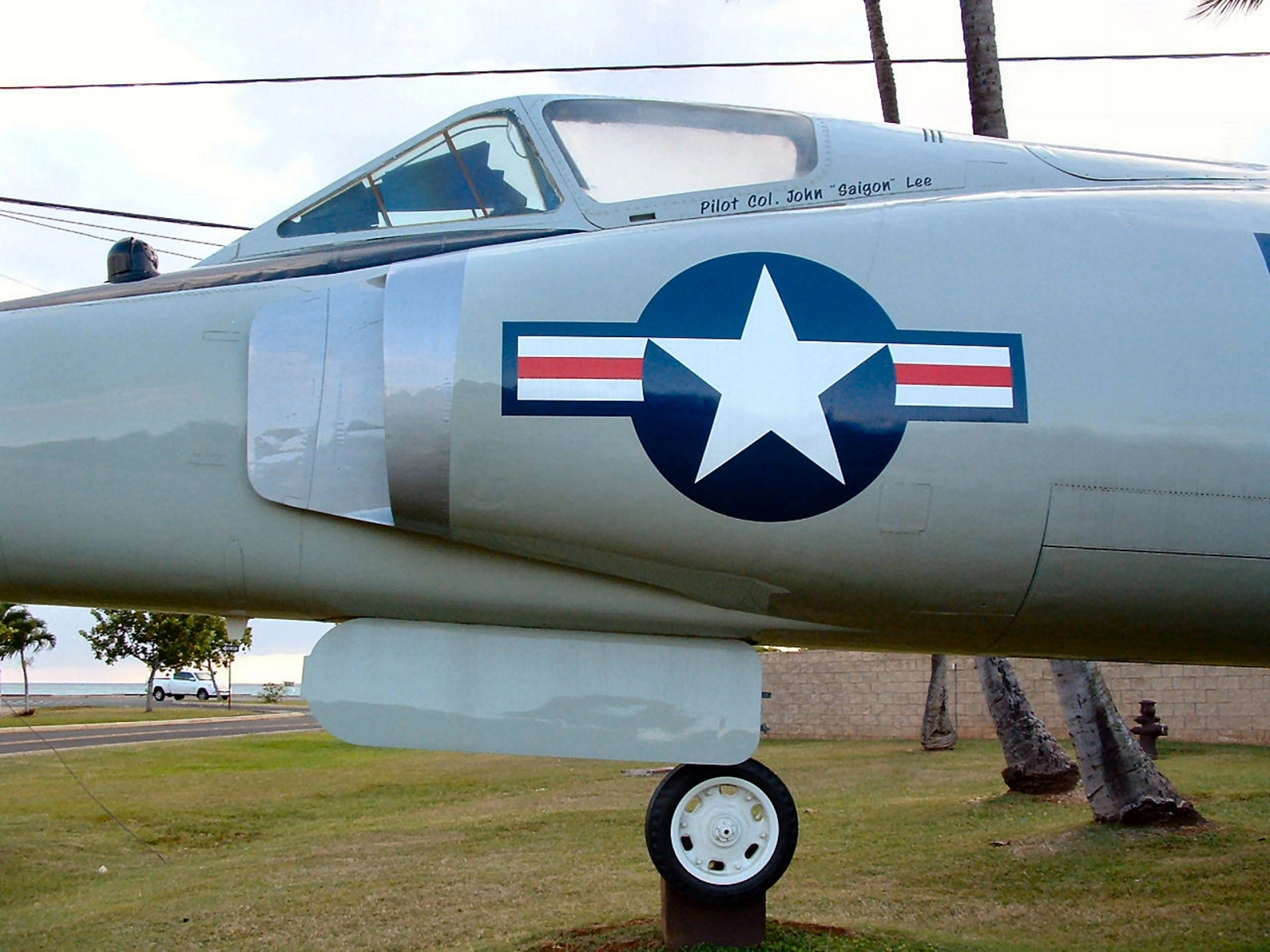 Конвейр F-102A